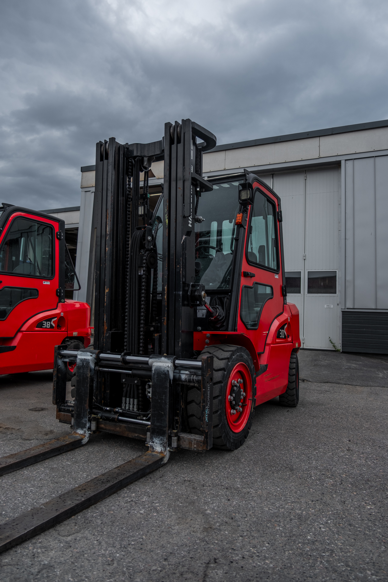 Hangcha CPCD30 dieseldriven motviktstruck vid STN:s verkstad