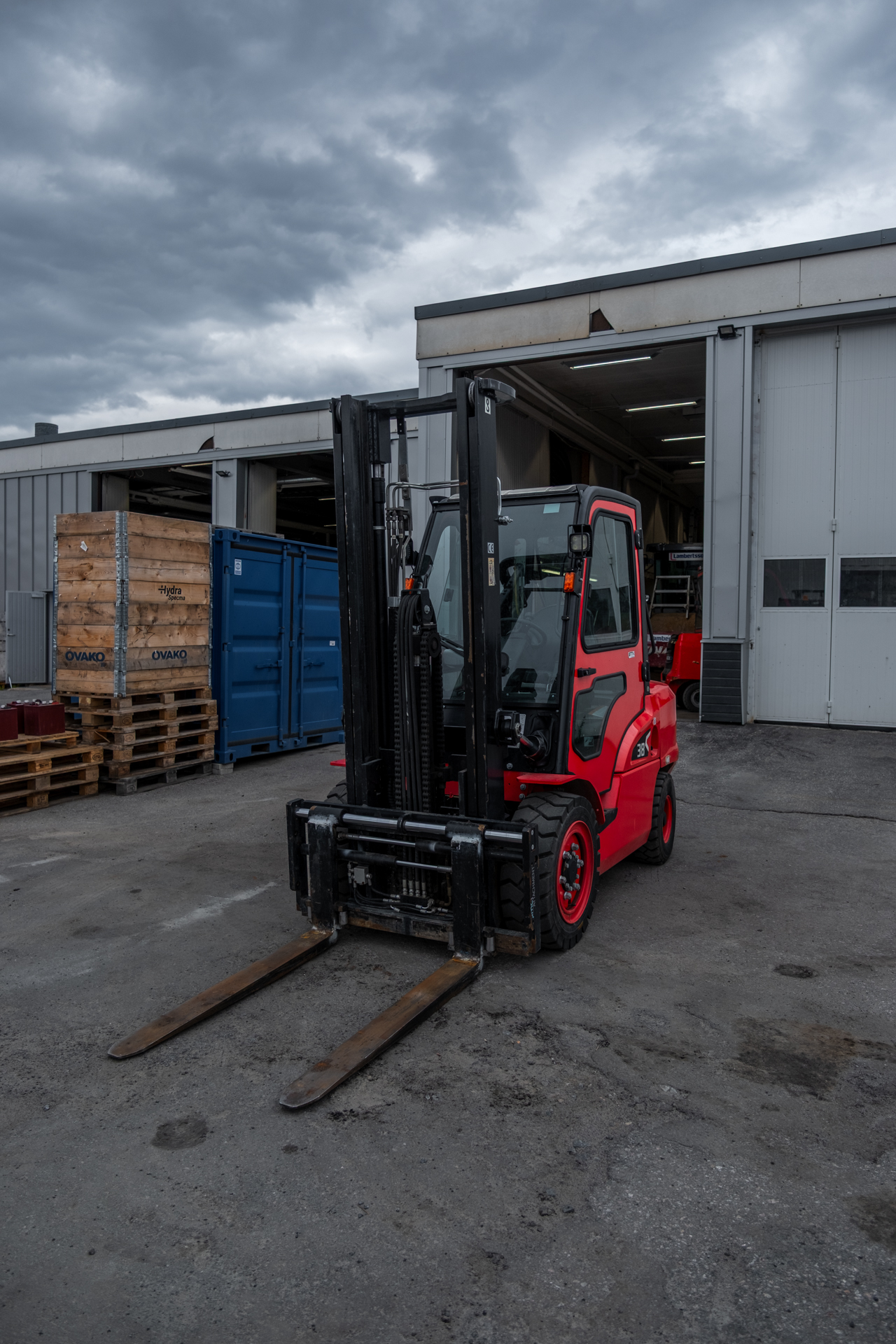 Hangcha CPCD38 dieseldriven motviktstruck framifrån